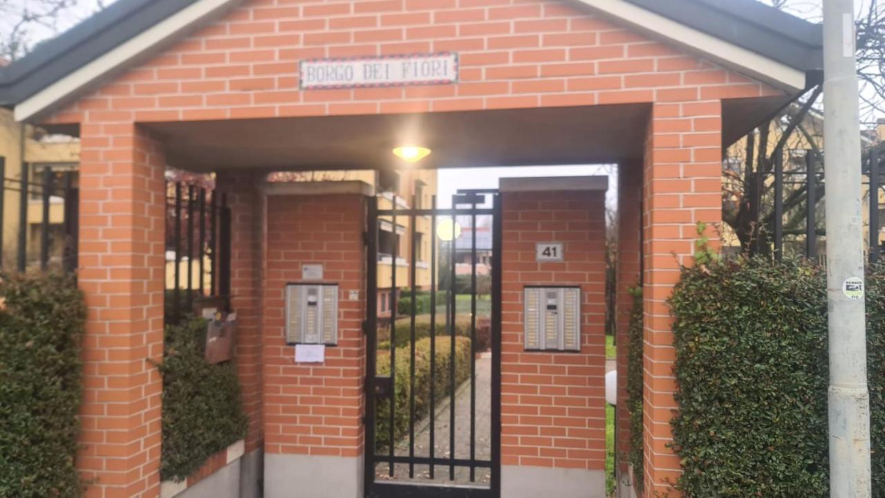La Casa Blu- Forum Di Assago, Ospedale Humanitas, Milanofiori, Ieo รอซซาโน ภายนอก รูปภาพ